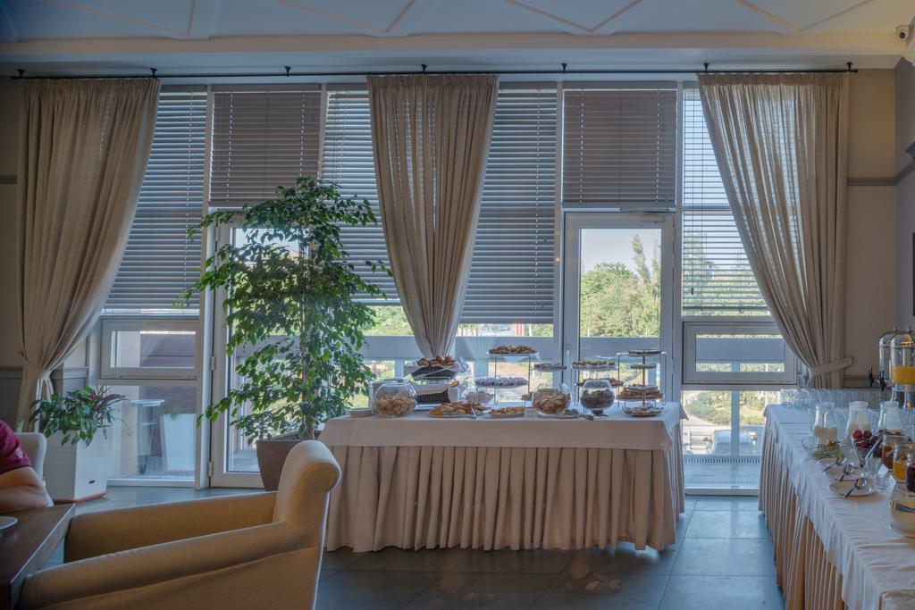 Hotel Gagarinn 4*